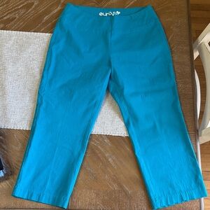Eurofit Teal Woman’s Capri Pants